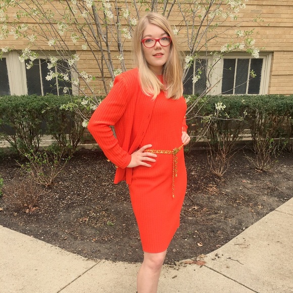 Meet your Posher, April - Picture 2 of 8